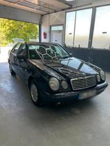 Mercedes-Benz Mercedes Benz E200 Baujahr 1997 W210 sehr ... - Mercedes-Benz E 200: Limousine, W210