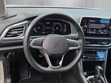 Fahrzeugabbildung Volkswagen T-Roc Style 1.5 TSI DSG easy open AHK Kamera ACC