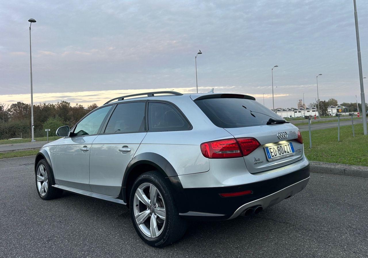 Audi A4 ALLROAD 2010 — rear view