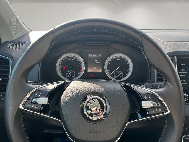 Fahrzeugabbildung SKODA Karoq 2.0TDI Clever LED+TEMPOMAT+AHK+NAVI+++