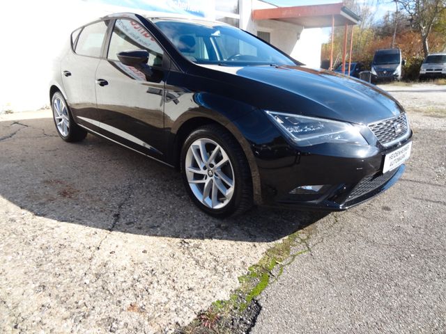 Fahrzeugabbildung Seat Leon Style/Automatik/1.Hd/Navi/PDC/80TKM/