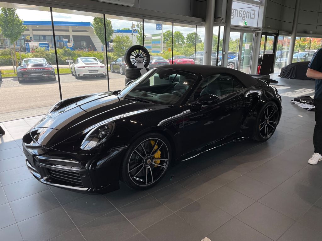 Image of Porsche 992