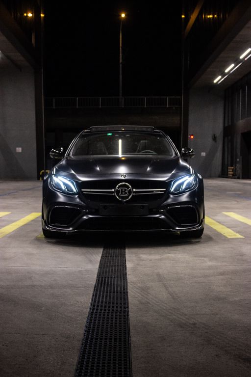Mercedes-Benz E 63 AMG