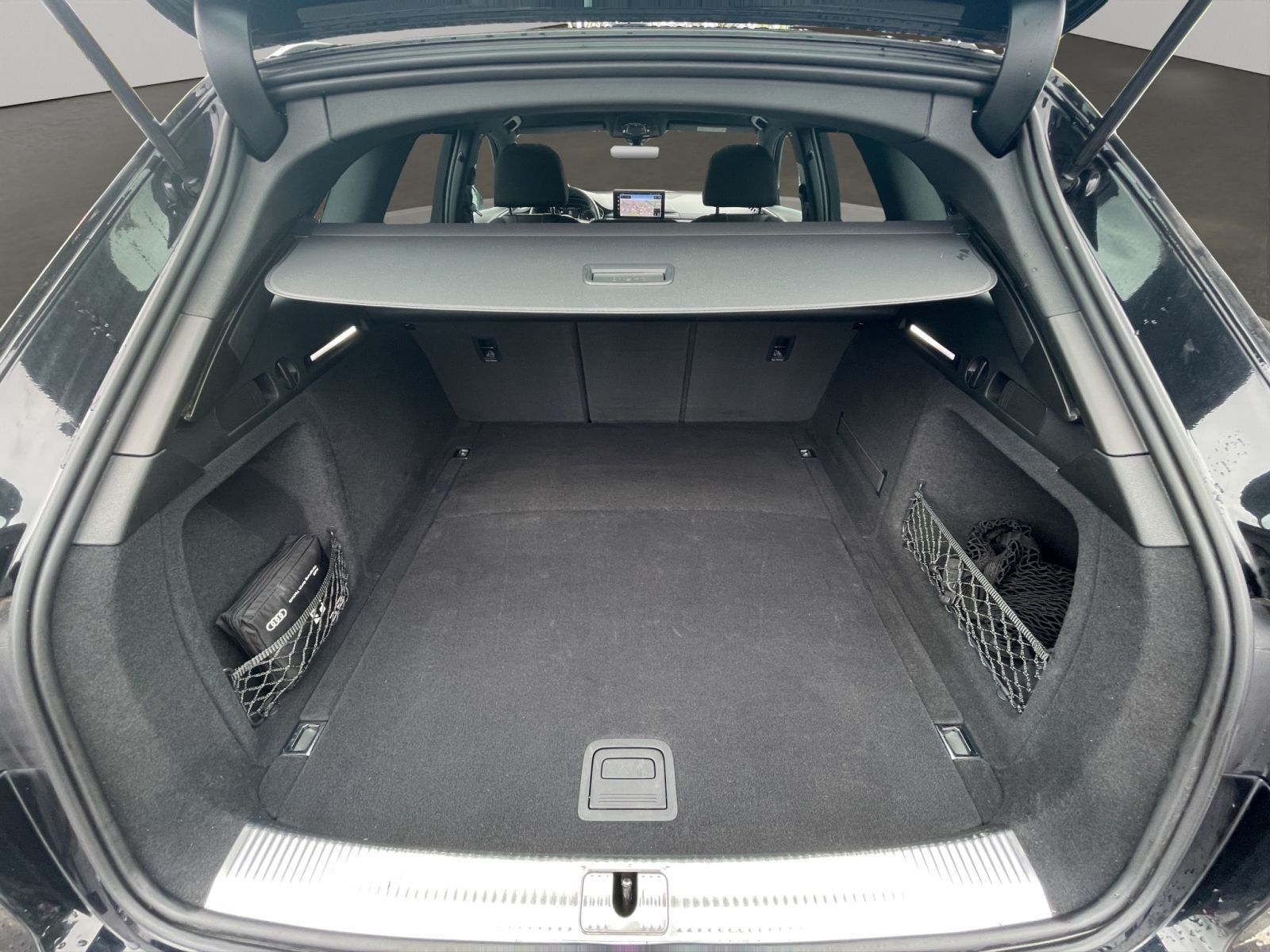 Audi A4 - Bild 19