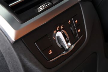 BMW X3 M40d M-Sitze STHZ HUD ACC H&K 360° AHK 21"