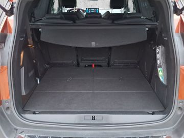 Peugeot 5008 Allure Pack 1.2 136 Kam.+KeyLess+LED+Navi