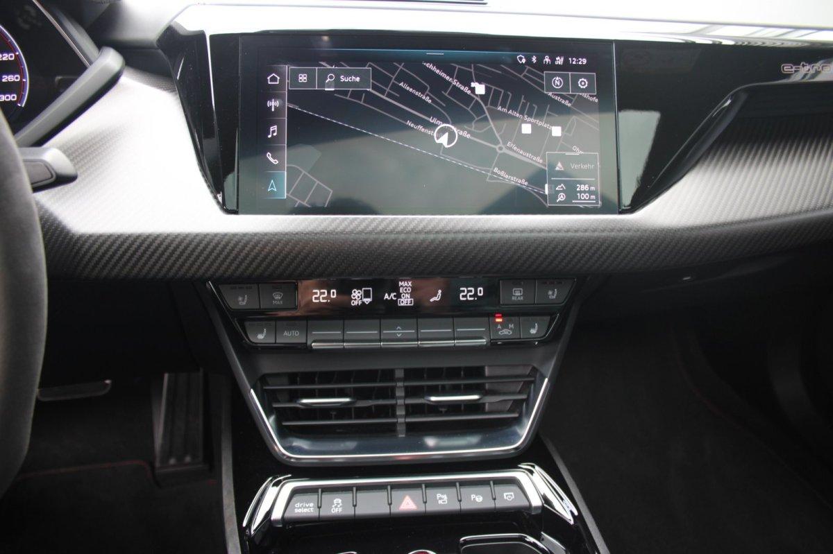 Audi e-tron RS GT quattro Carbon Matrix Top-View Pano