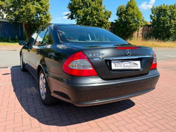 Mercedes E 200 - 2