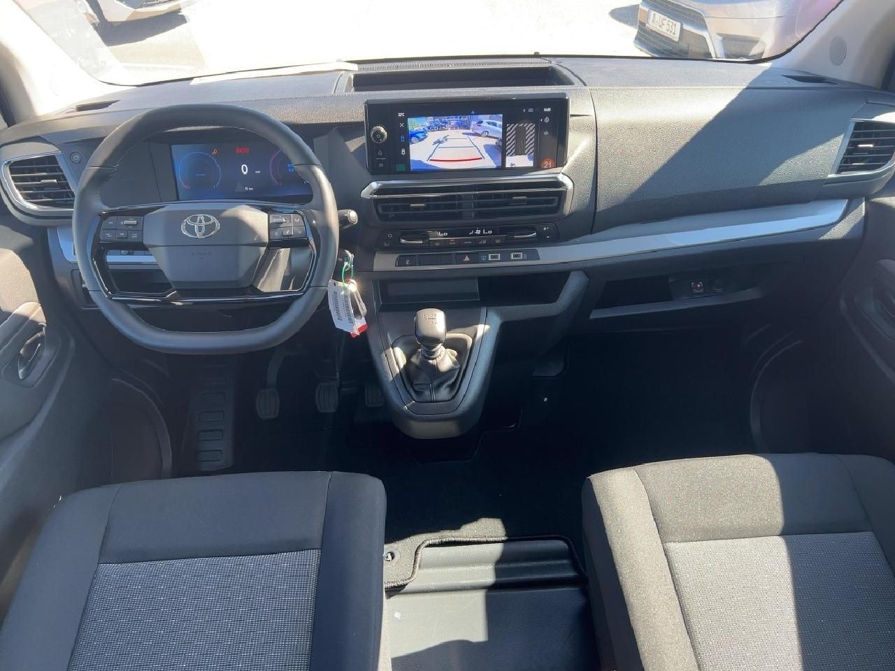 Fahrzeugabbildung Toyota Proace Verso L1 2,0*Comfort*Travel Paket *8-S.