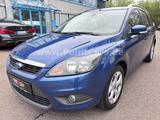 Ford Focus Turnier 1.6 TDCi  Style +*NAVI-EURO 5-AHK* - Ford Focus aus 2010: Tdci