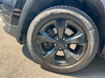 Jeep Cherokee - 8