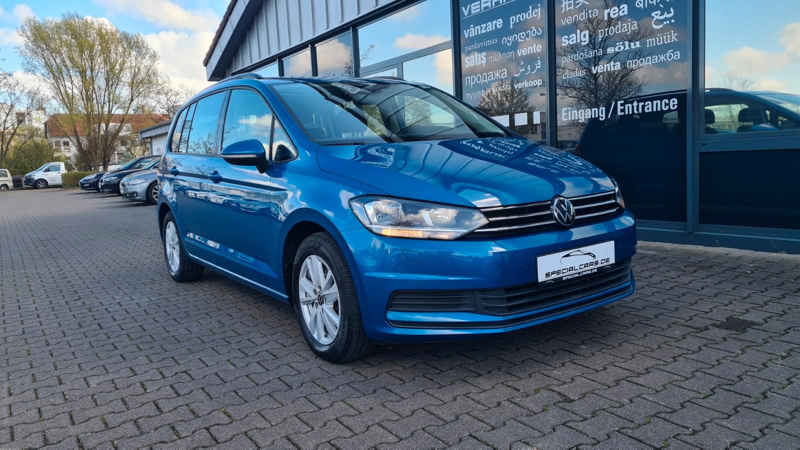 Volkswagen Touran Comfortline - ACC - PANO -
