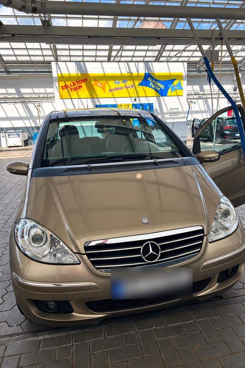 Mercedes-Benz A 200