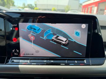 Volkswagen Golf VIII Variant Alltrack 4Motion+AHK+LED+Navi+