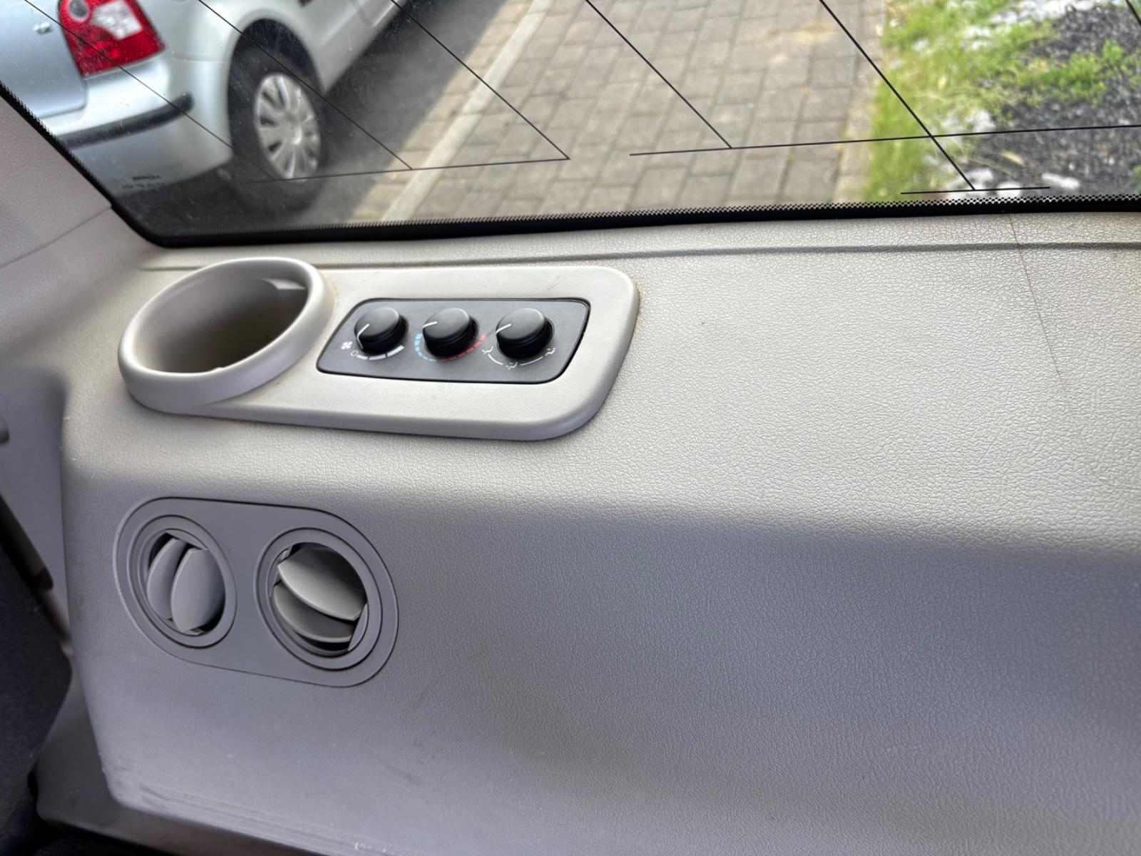 Jeep Commander 2008 — фото 17