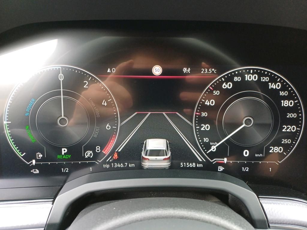 Volkswagen Touareg R eHybrid 4Motion 3.0 TSI PANO MATRIX foto 5