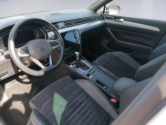 Passat Variant GTE STHZ+AHK+KAMERA