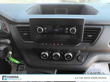 Renault Trafic - 10
