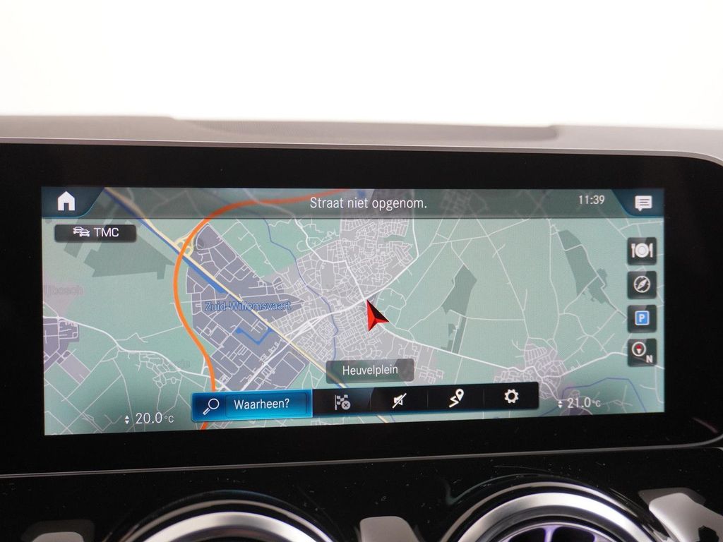 Mercedes-Benz GLA 200 Business Solution Luxury AMG Felgen MBUX