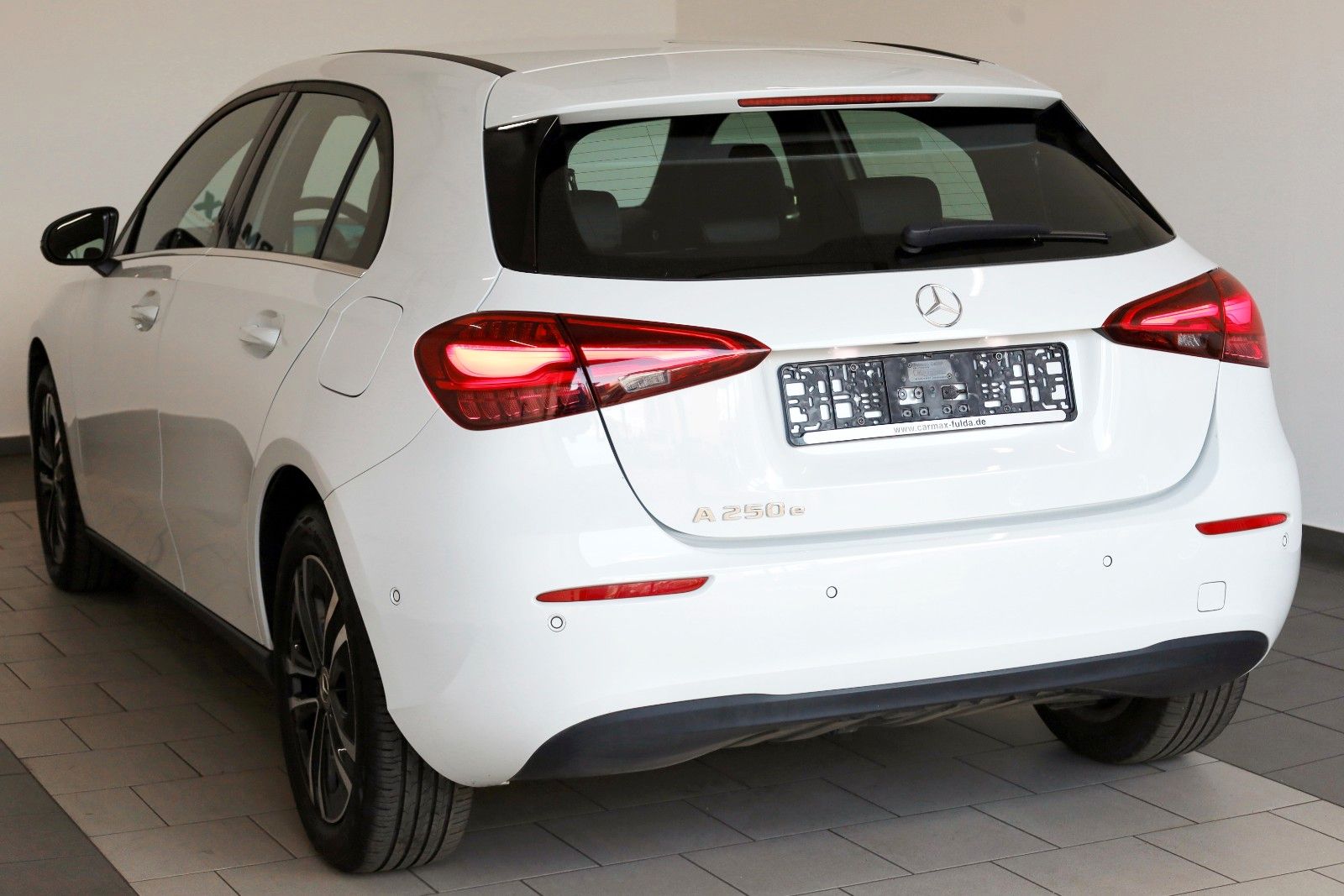 Fahrzeugabbildung Mercedes-Benz A 250 e, T.Leder,Navi,LED,SH,Kamera,FACELIFT !