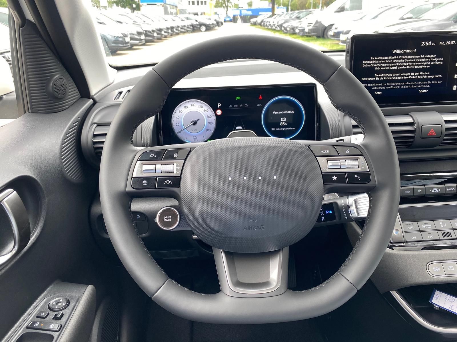 Fahrzeugabbildung Hyundai INSTER Elektro 85 kW APP+KLIMA+ACC+KAMERA+17"Alu