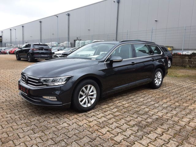 Volkswagen Passat Business DSG ACC RFK LED NAVi APP SH ALU