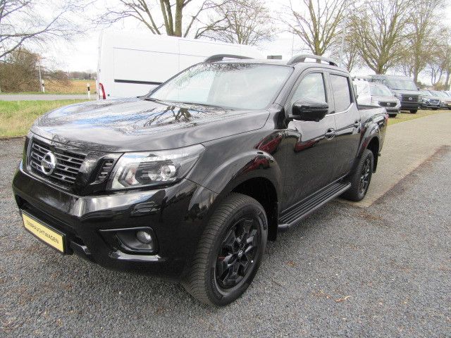 Nissan Navara NP300 N-Guard Double Cab 4x4