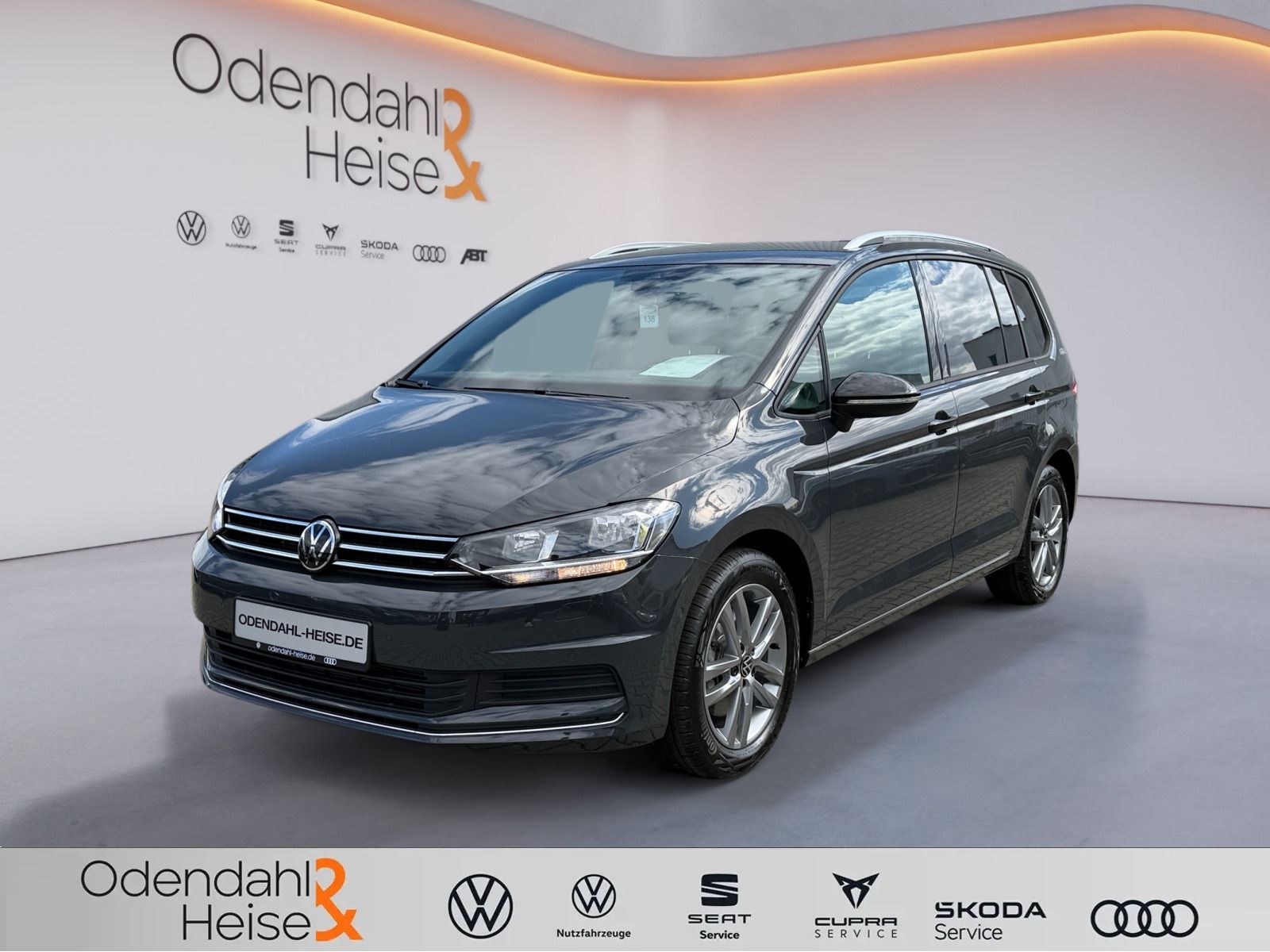 Volkswagen Touran Comfortline 1.5 TSI OPF DSG KAMERA / NAVI