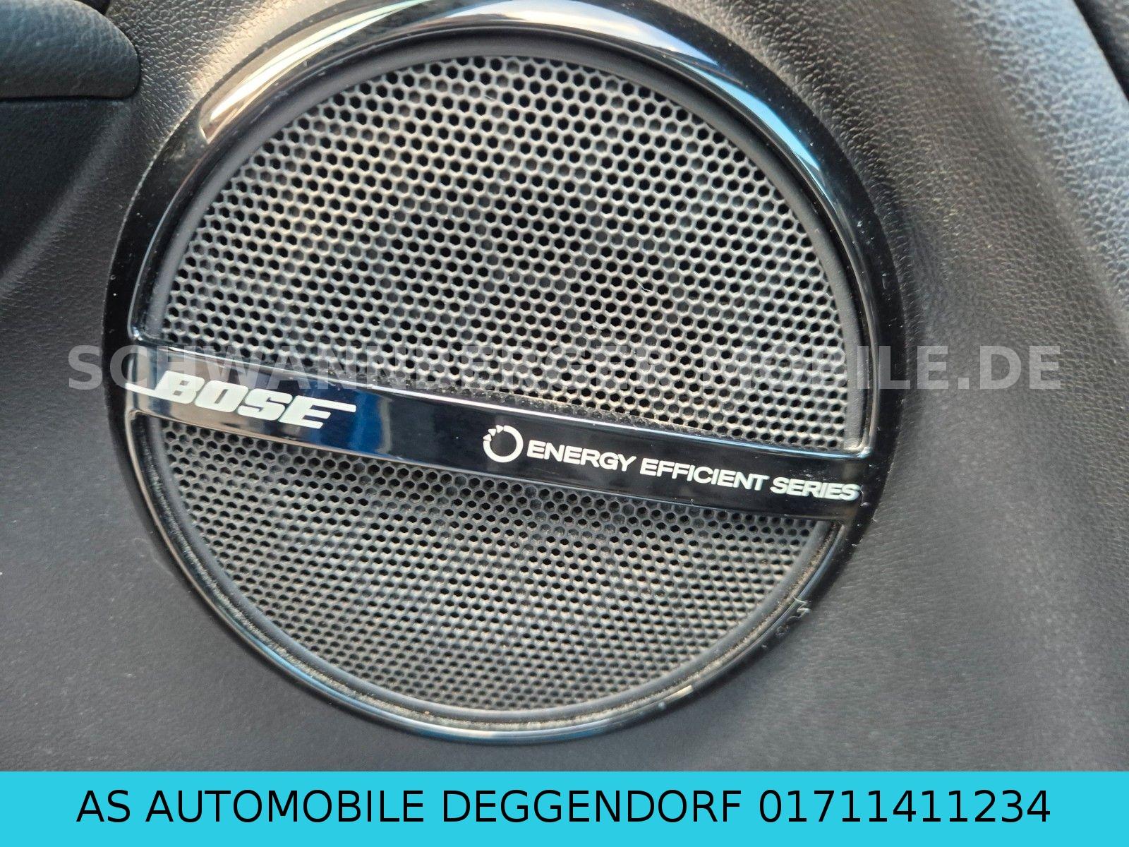 Renault Megane 2011 — photo 12