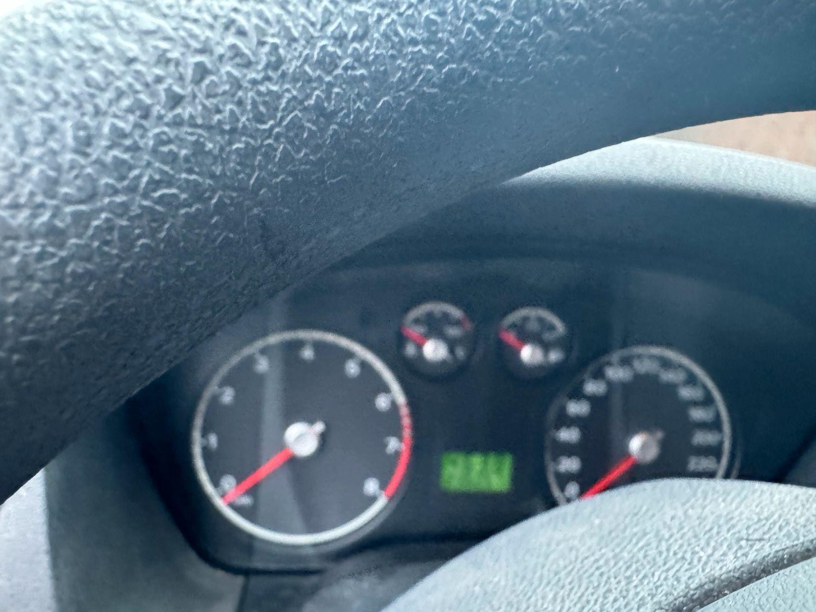 Ford Focus 2005 — photo 8
