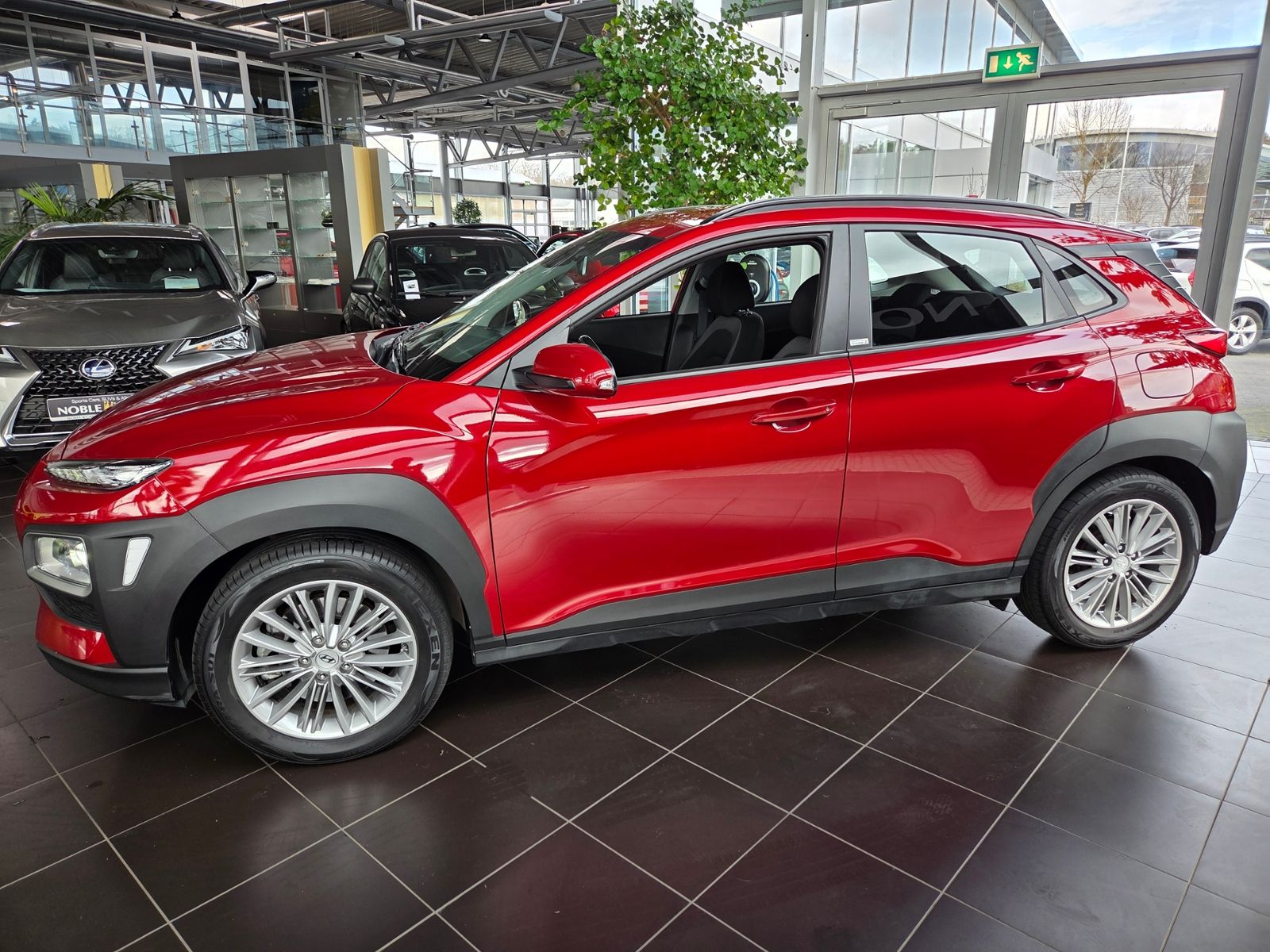 Fahrzeugabbildung Hyundai KONA Trend 1.6 T-GDI 2WD NAVI SHZ LKHZ RFK