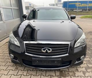 Infiniti M37 2010