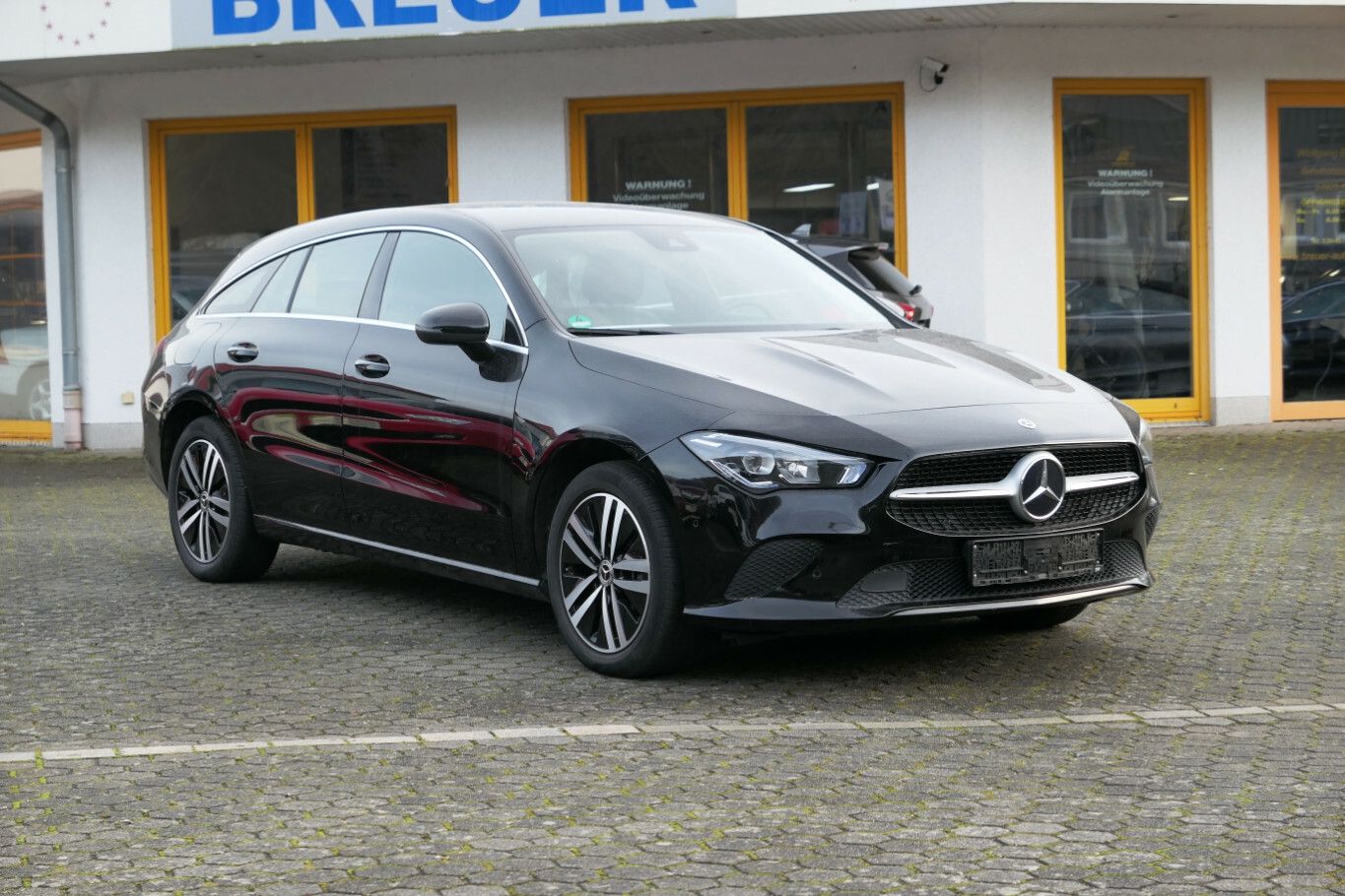 MERCEDES-BENZ CLA 250 Shooting Brake CLA 250 e LED Navi AHK