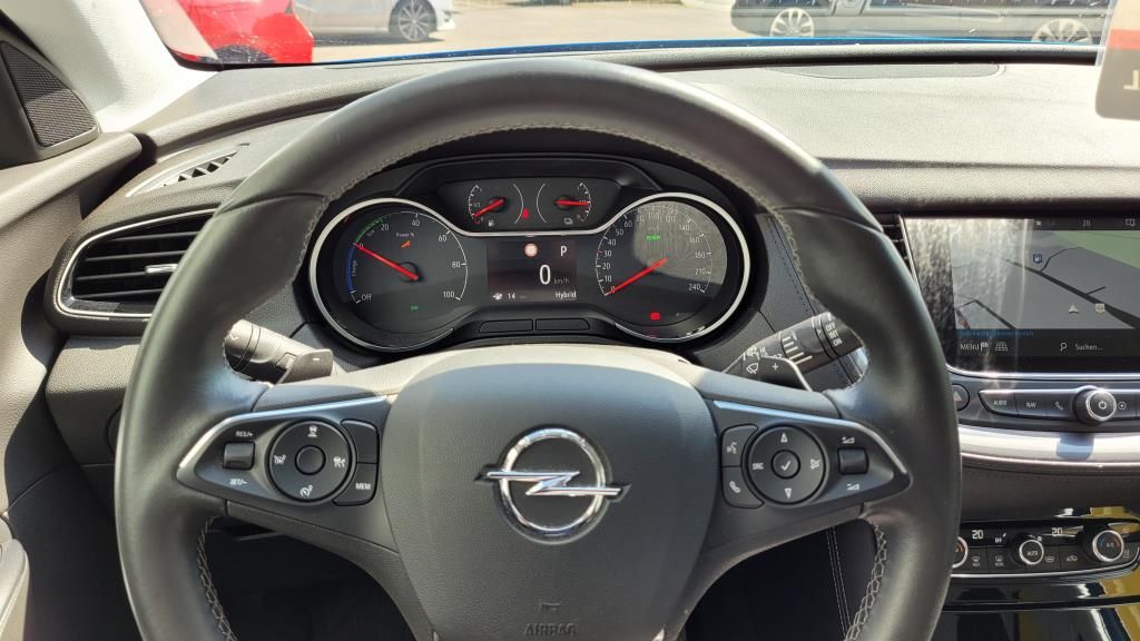 Autohaus Zimpel -  Opel Grandland X 1.6T PHEV 300PS Allrad+Navi+Sitzhzg. - Bild 11 Autohaus Zimpel -  Opel Grandland X 1.6T PHEV 300PS Allrad+Navi+Sitzhzg. - Bild 11