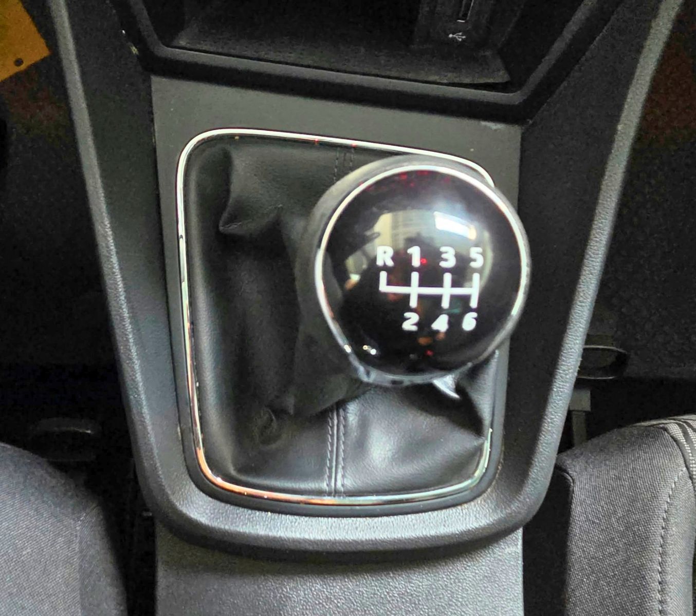SEAT Leon — zdjęcie 20