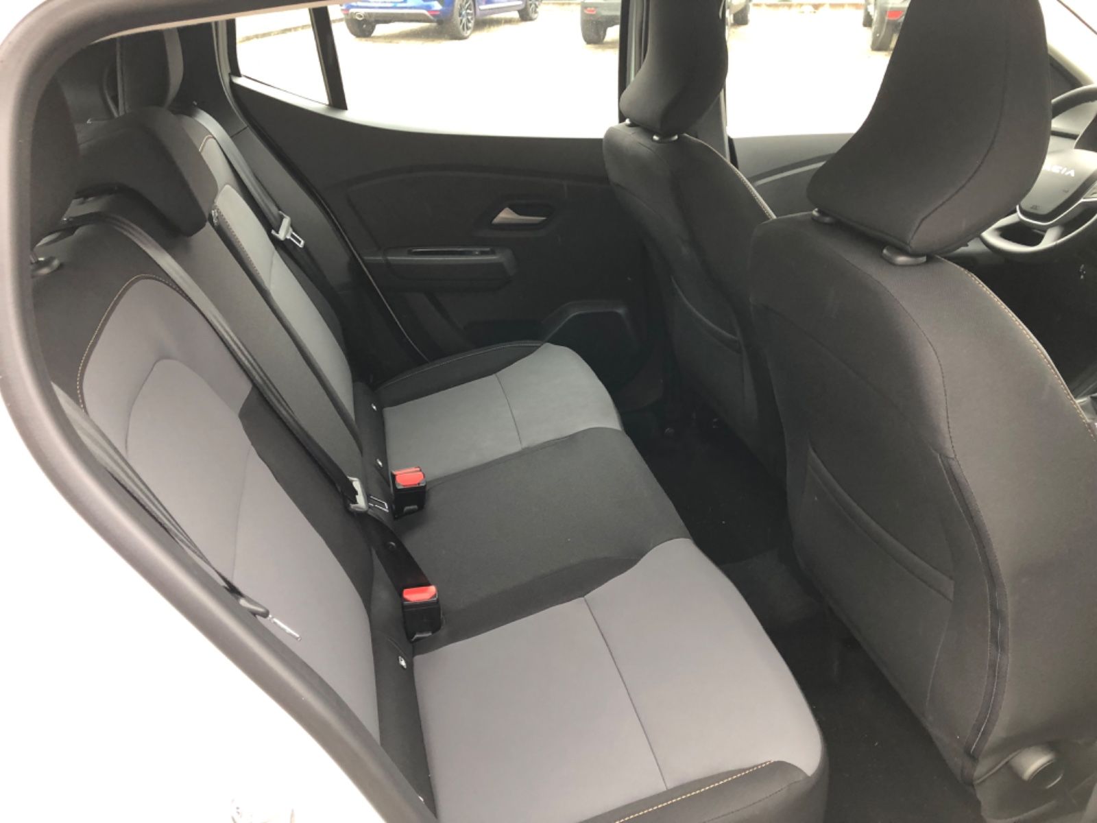 Dacia Sandero - Bild 14