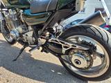 Yamaha XJR 1300 - YAMAHA STREETFIGHTER