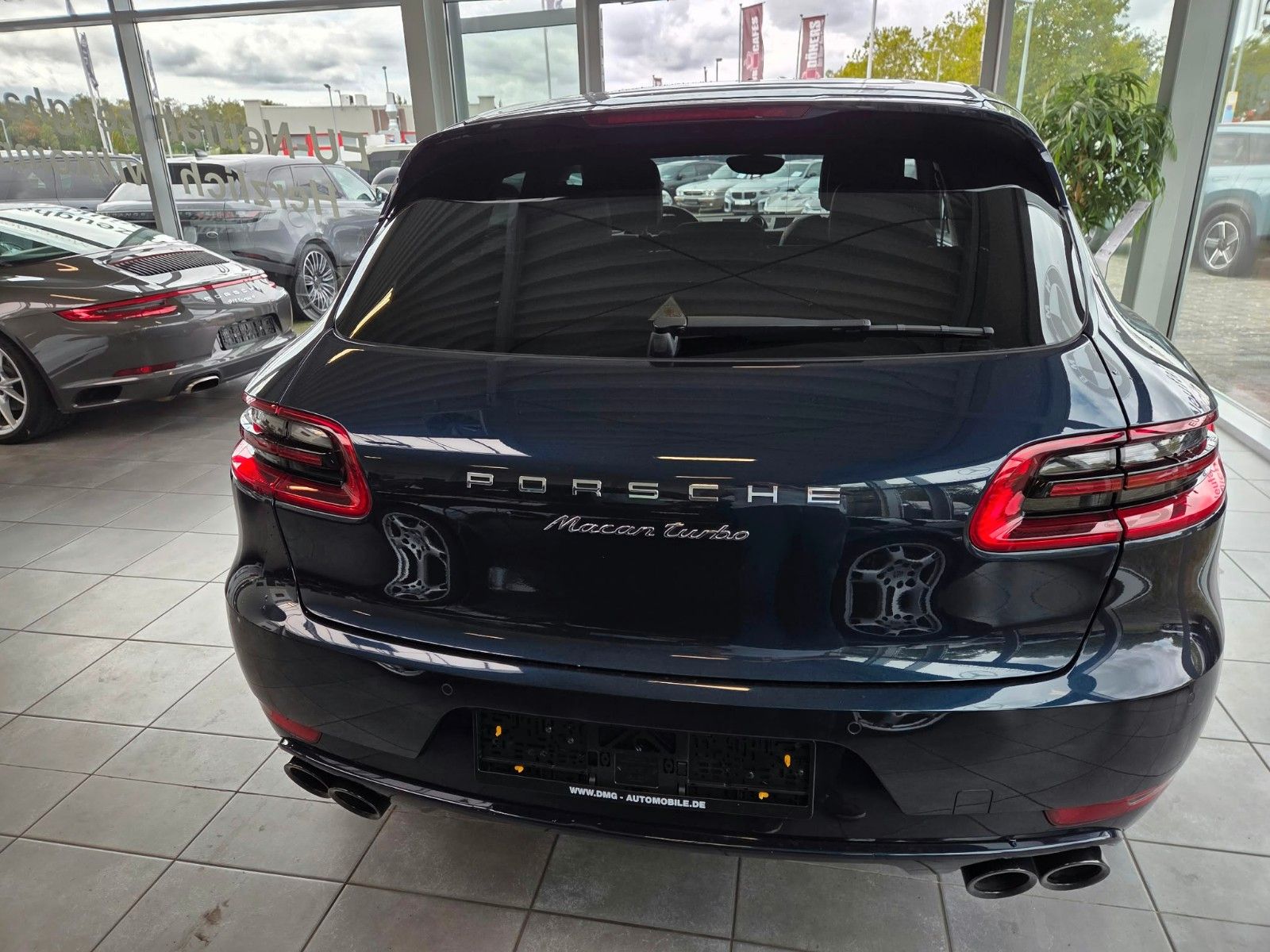 Fahrzeugabbildung Porsche Macan Turbo/Vollaustattung/erst 47000km/1-HD
