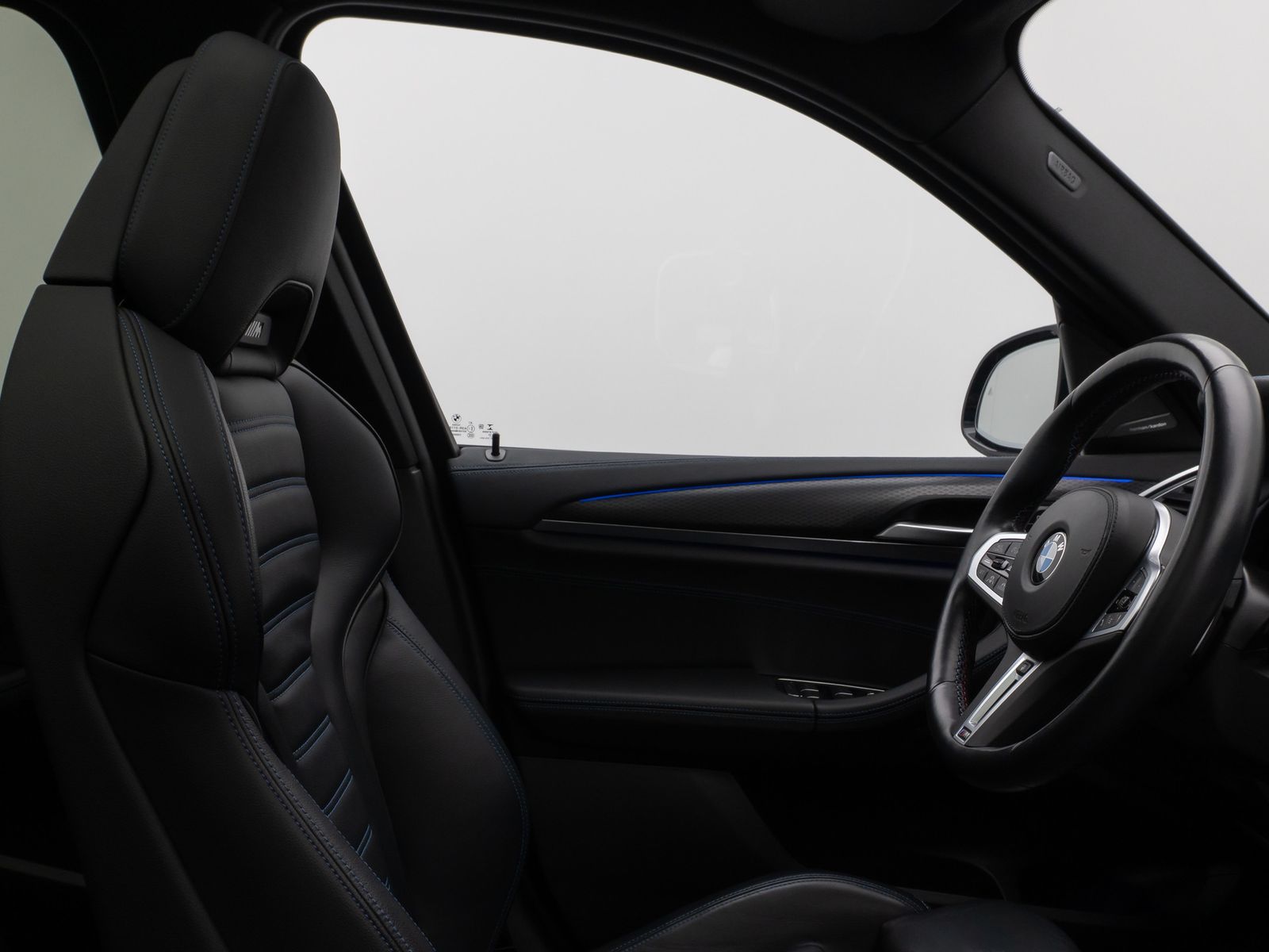 Fahrzeugabbildung BMW X3 M40i Panorama Laser 360°HUD DAB H/K Komfort