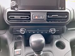 Fahrzeugabbildung Opel Combo Life 1.5D 96KW Elegance TWW+RFK+SHZ+LRH