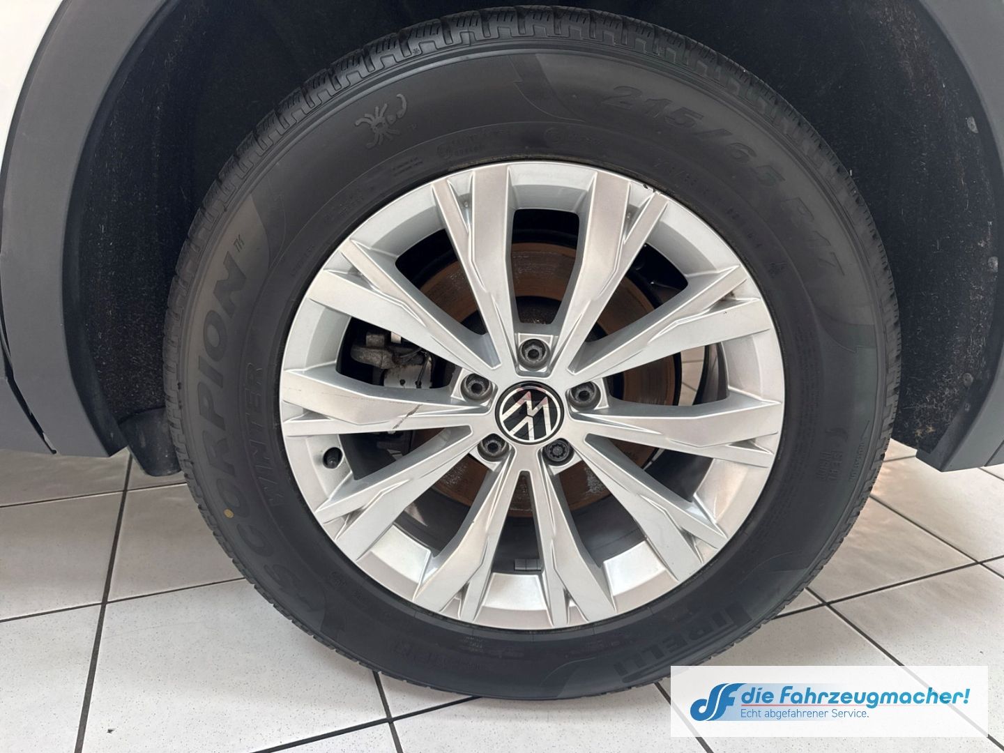 Fahrzeugabbildung Volkswagen Tiguan Life eHybrid 1.4 TSI EU6d Navi Digitales
