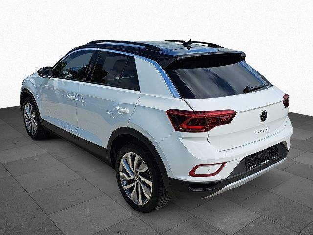 Fahrzeugabbildung Volkswagen T-Roc MOVE 1,5 TSI DSG BEATS AHK STHZG KAMERA NA