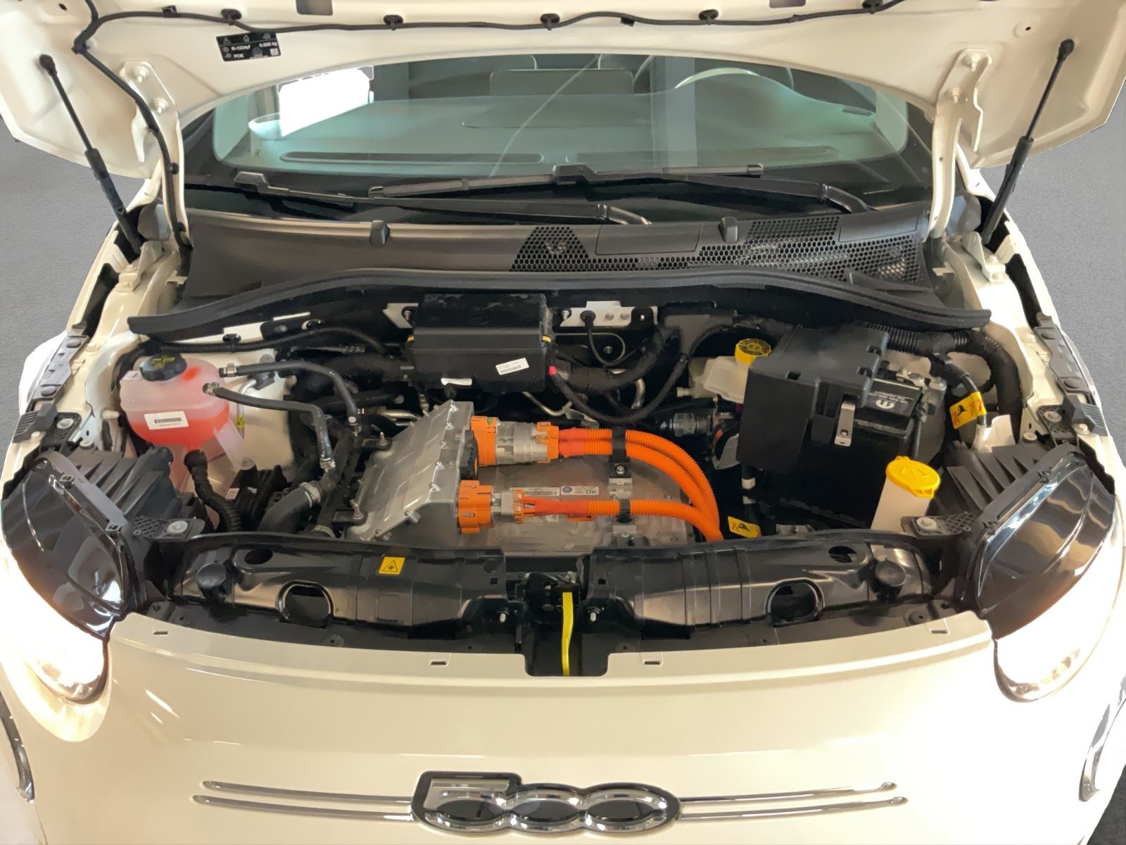 Fahrzeugabbildung Fiat 500e 42 kWh Cabrio