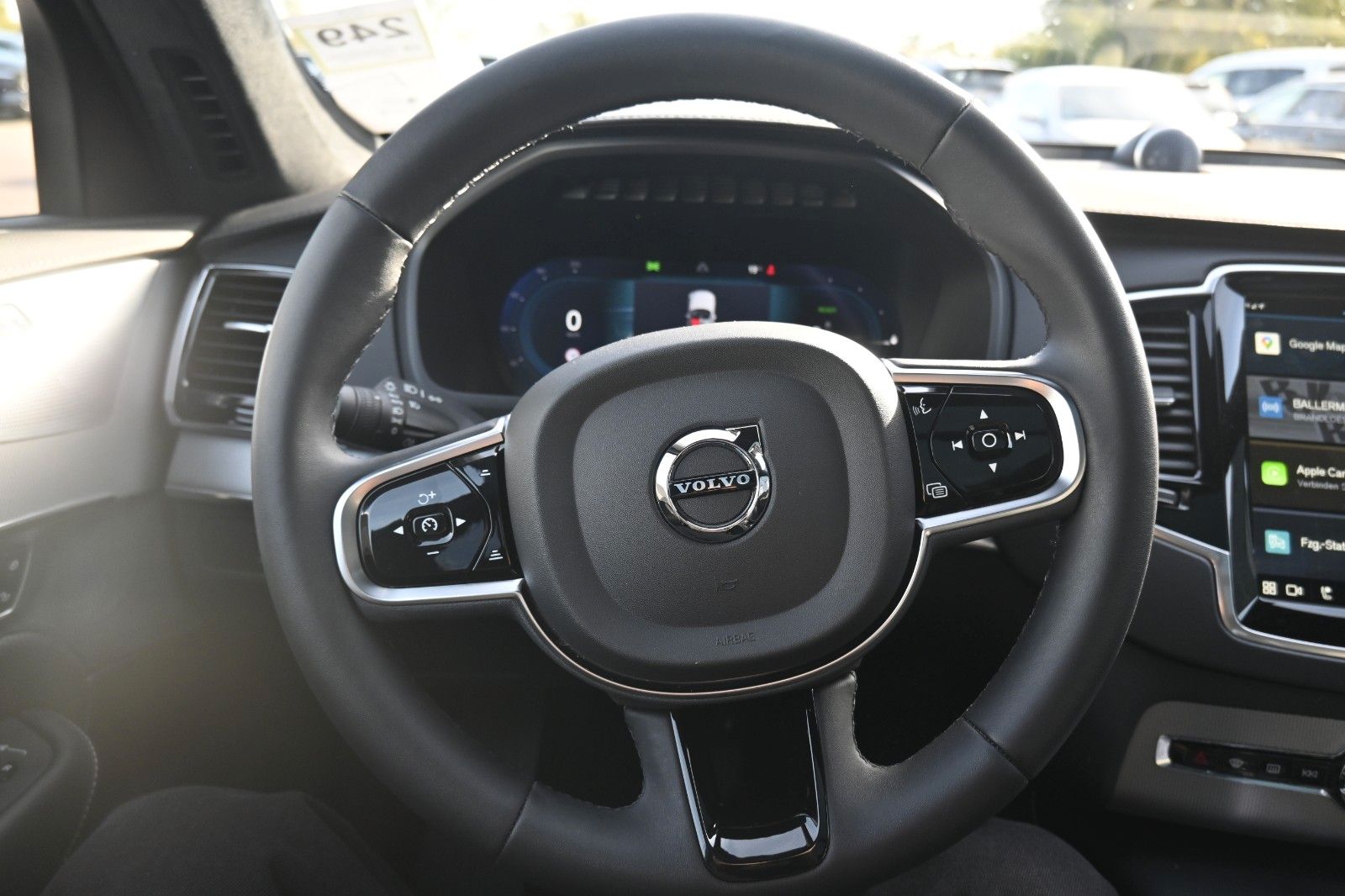 Fahrzeugabbildung Volvo XC90 T8 AWD Ultimate Dark*STDHZG*360°*LUFT*0,5%