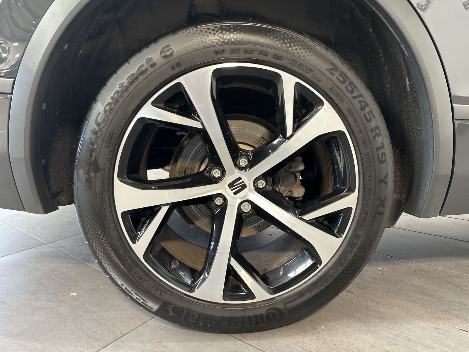 Fahrzeugabbildung SEAT Tarraco 2.0 TDI DSG FR NAV+LED+VCOCK+KAM+CARPLAY