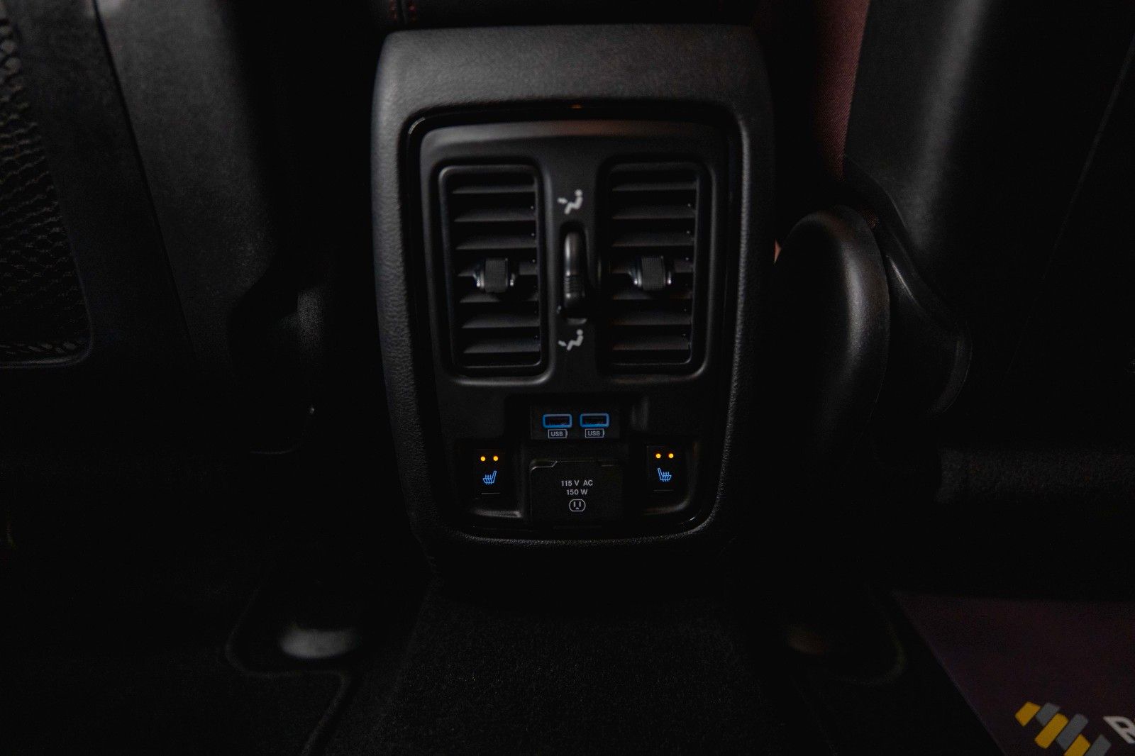 Fahrzeugabbildung Dodge Durango 5.7 V8 R/T 4x4 Night-Paket SRT TRACK PAK