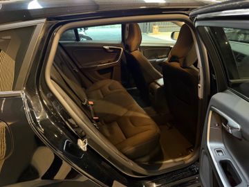 Volvo V60 - 12