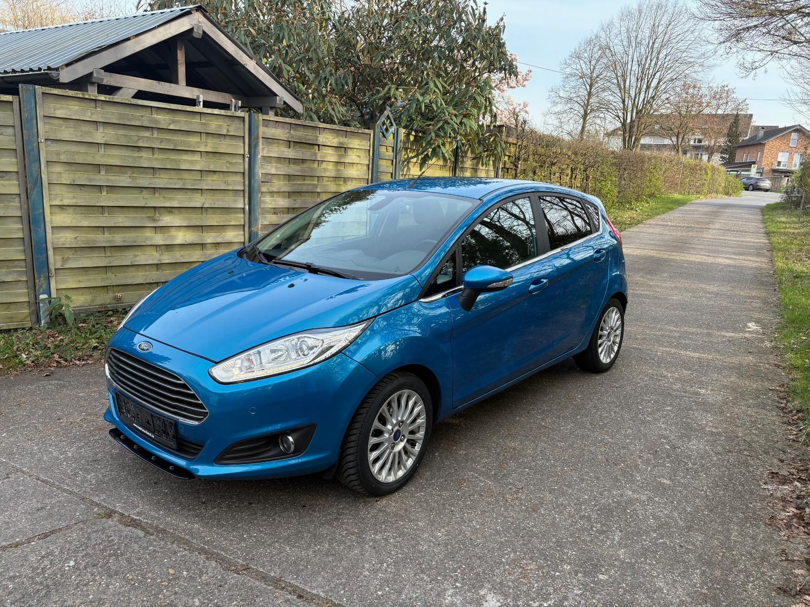 Ford Fiesta Titanium 1.0  Viele Extras, 1.Hand