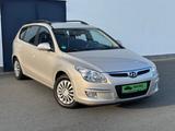 Hyundai i30 CW 1.6 CRDi 66 kW Edition Plus - Hyundai i30: Cw Edition Plus