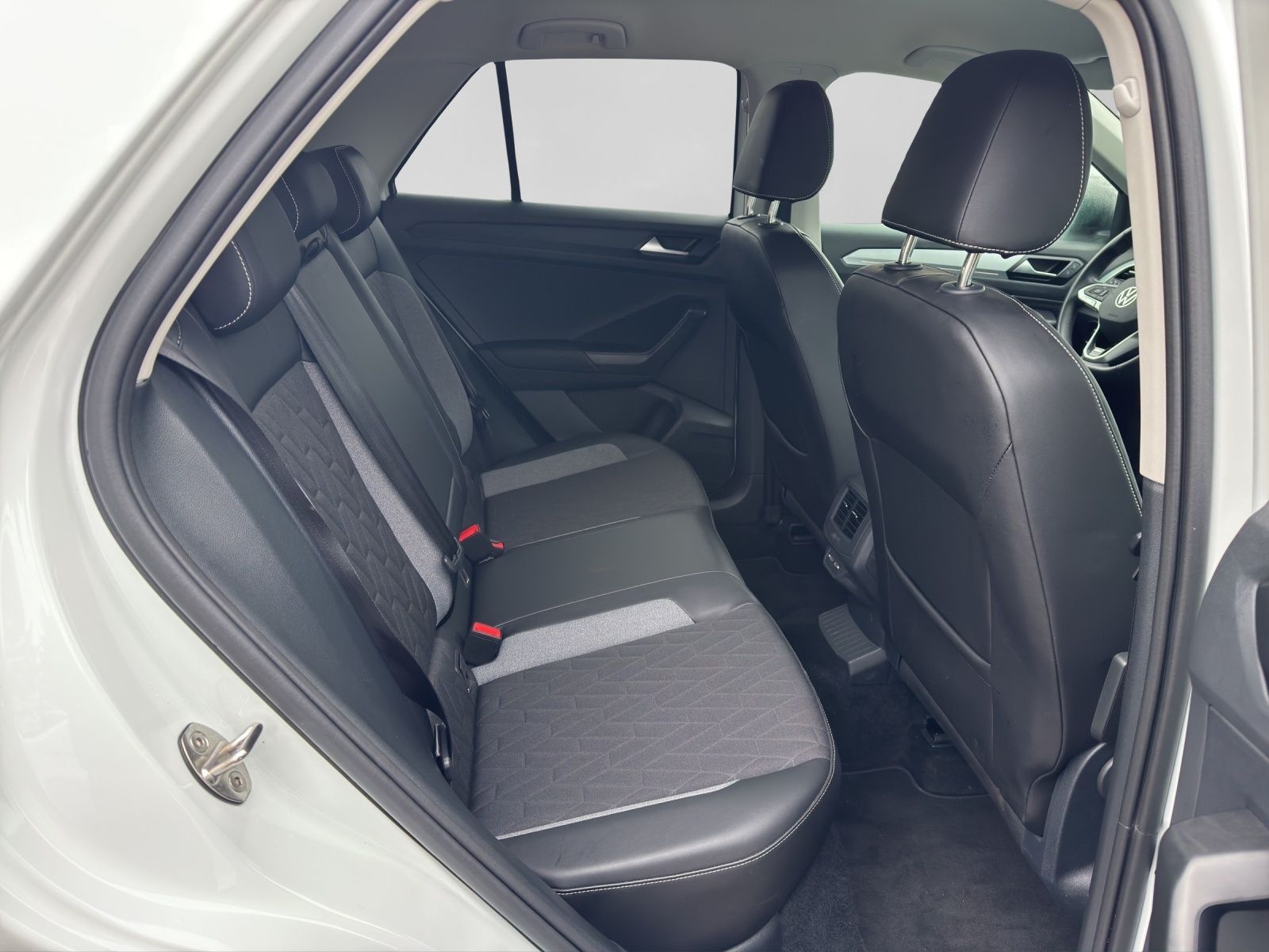 Volkswagen T-Roc - Bild 6